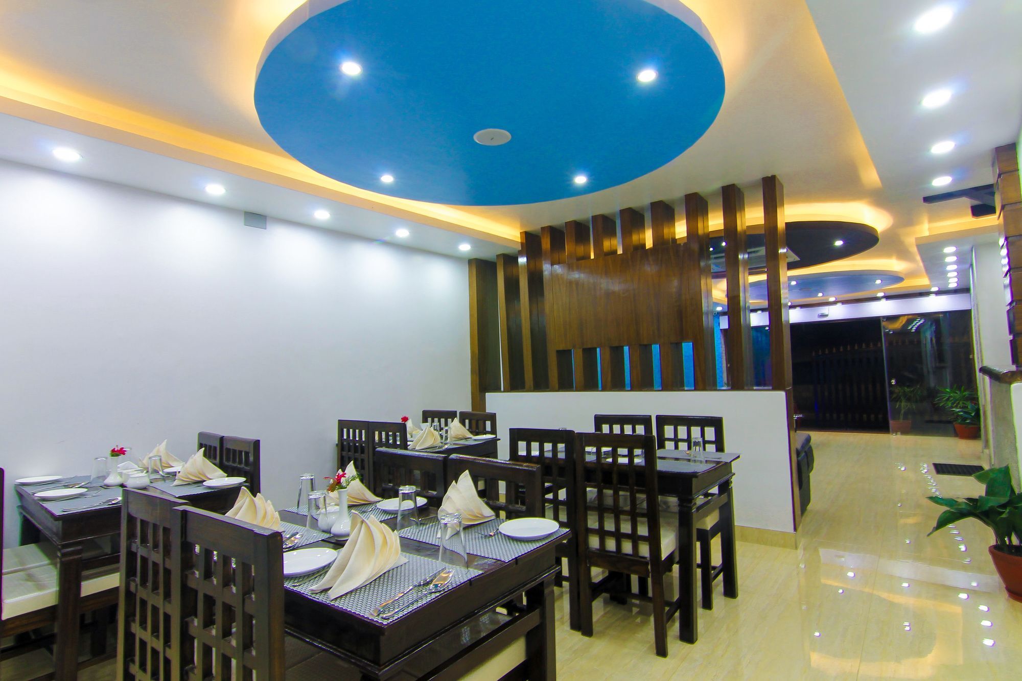 פוקהרה Hotel Lakeside מראה חיצוני תמונה